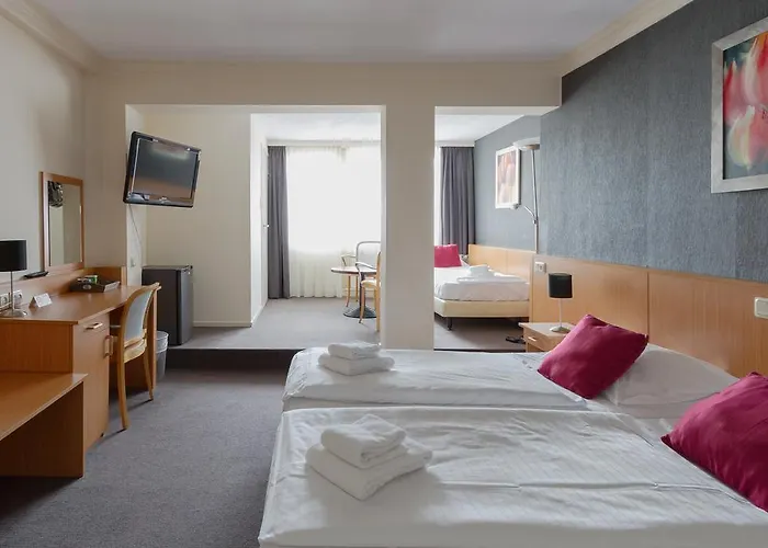 Hotel Restaurant De Baronie 4*